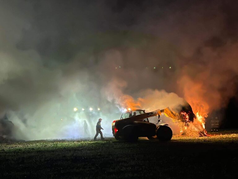 Pożar balotów słomy w miejscowości Majkowice (pow.Proszowicki)