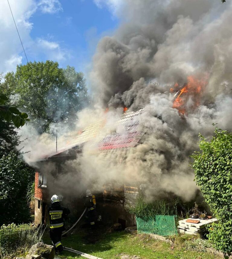 Tragiczny pożar domu w miejscowości Nowa Góra. Jedna osoba poniosła śmierć