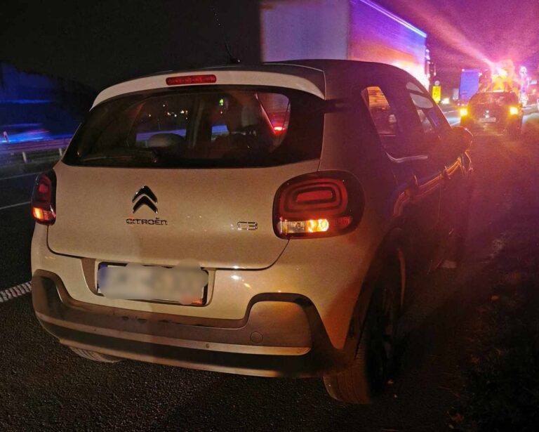 Kolizja kilku pojazdów na (372km) Autostrady A4