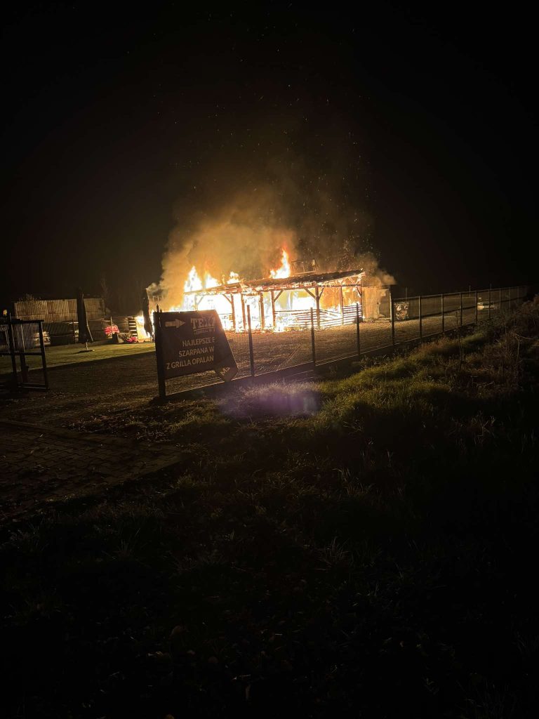 Pożar lokalu gastronomicznego przy DK-79 w Rudawie