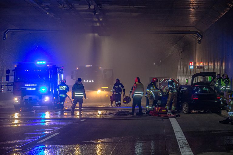 Ćwiczenia ratunkowe w tunelu – doskonalenie koordynacji działań służb w Krakowie.