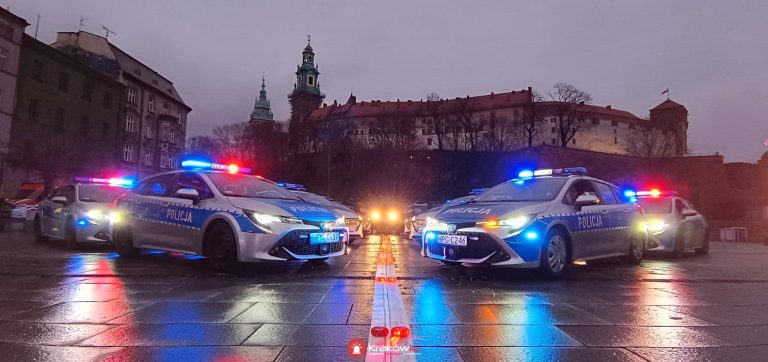Uroczyste Przekazanie Nowych Pojazdów dla Służb Mundurowych w Krakowie