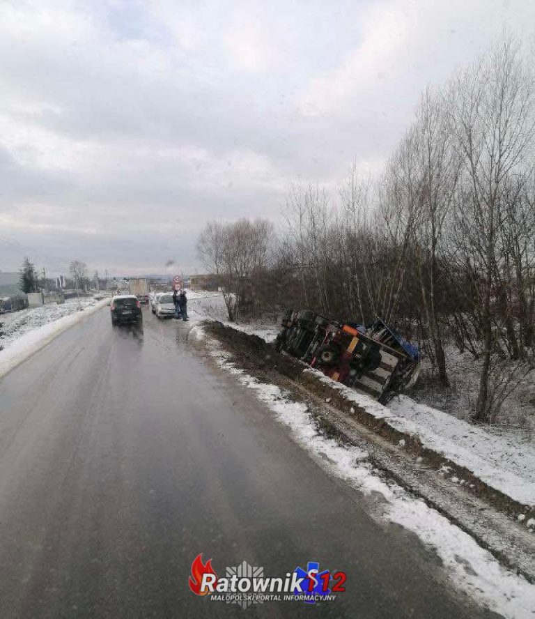 Zdarzenie drogowe w Niepołomicach na ul. Wimmera