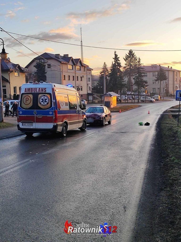 Potrącenie pieszego w Raciechowicach (pow.Myślenicki).