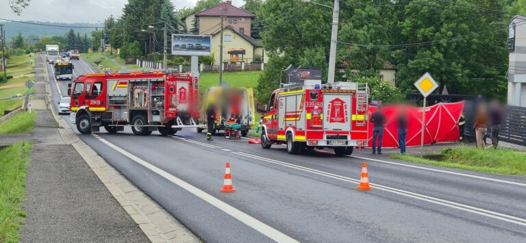 Wypadek drogowy w Michałowicach na DK 7