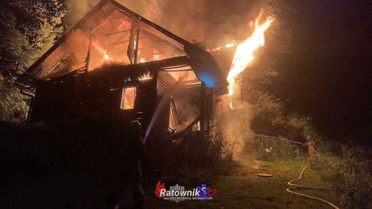 Pożar drewnianego domu w Sąspowie (pow.Krakowski)