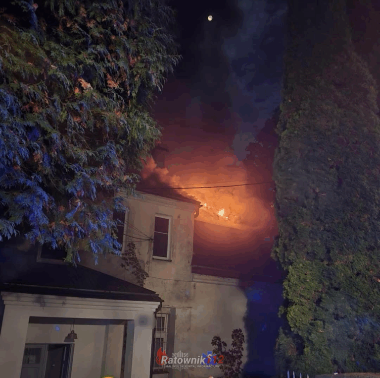 Nocny pożar budynku mieszkalnego w Rząsce